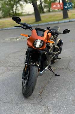 Мотоцикл Без обтекателей (Naked bike) Harley-Davidson LiveWire 2020 в 