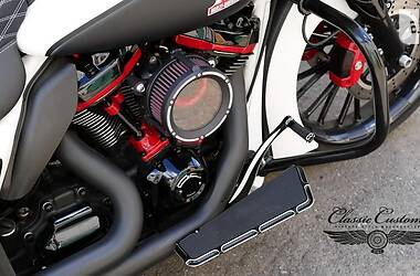 Мотоцикл Кастом Harley-Davidson Road Glide 2017 в 