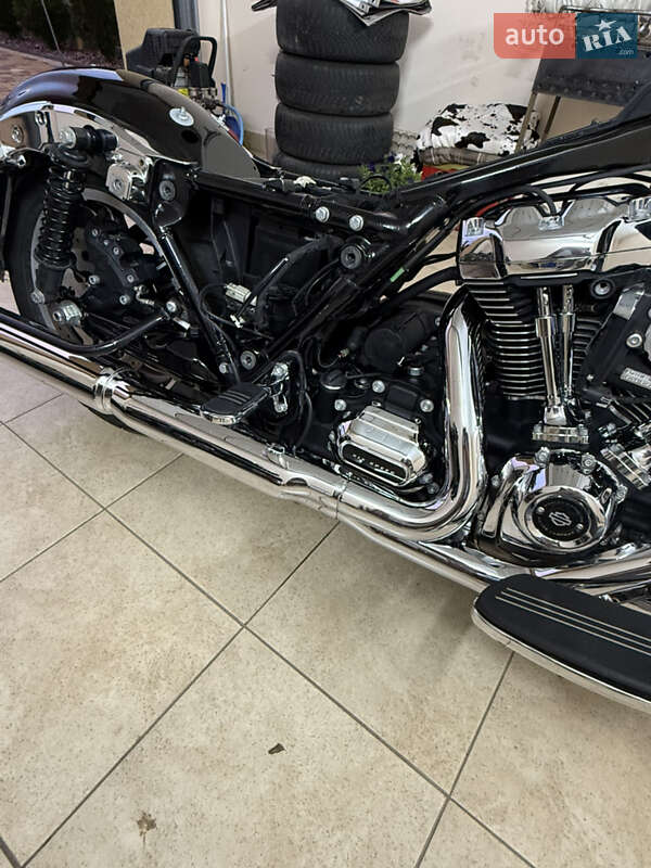 Мотоцикл Круізер Harley-Davidson Road Glide 2018 в Чернівцях