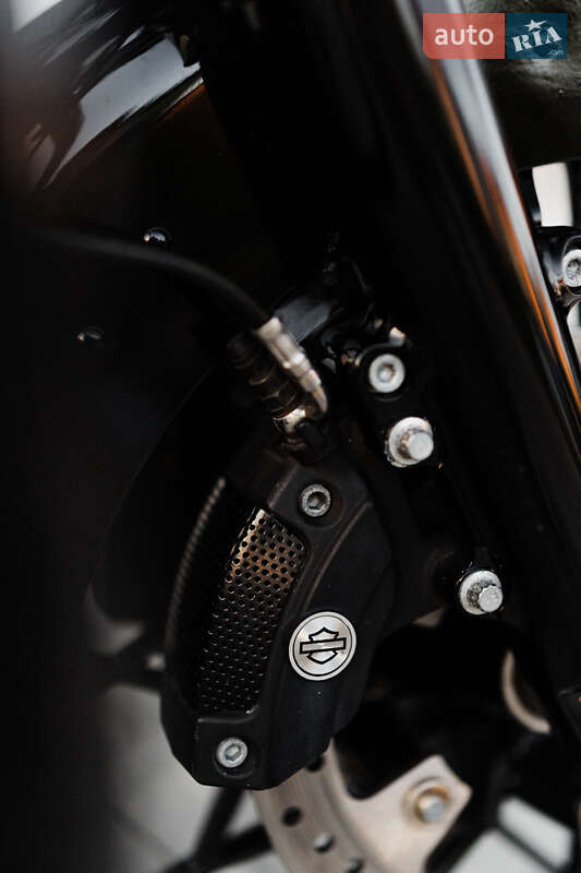 Боббер Harley-Davidson Road Glide 2021 в Ужгороде