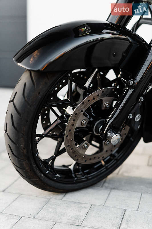 Боббер Harley-Davidson Road Glide 2021 в Ужгороде