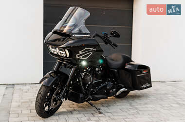 Боббер Harley-Davidson Road Glide 2021 в 