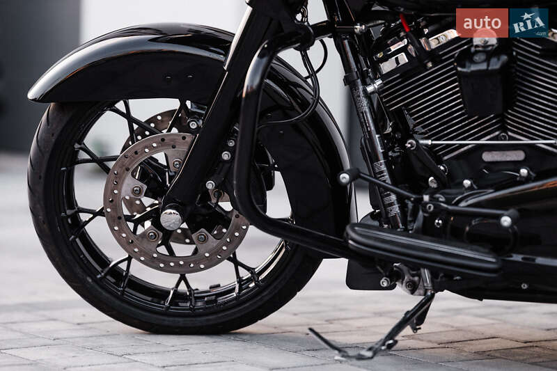 Боббер Harley-Davidson Road Glide 2021 в Ужгороде