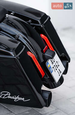 Боббер Harley-Davidson Road Glide 2021 в 