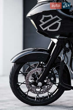 Боббер Harley-Davidson Road Glide 2021 в 
