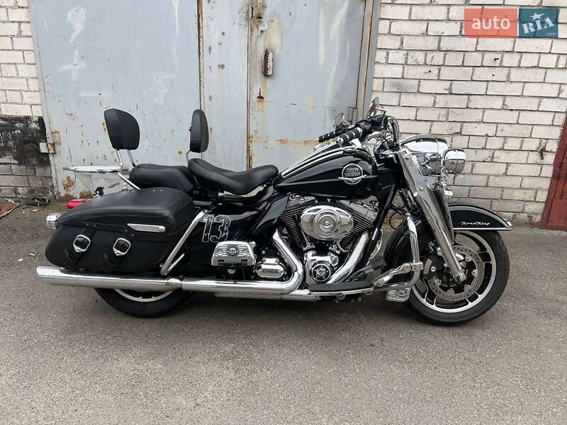 Мотоцикл Круизер Harley-Davidson Road King 2010 в Киеве