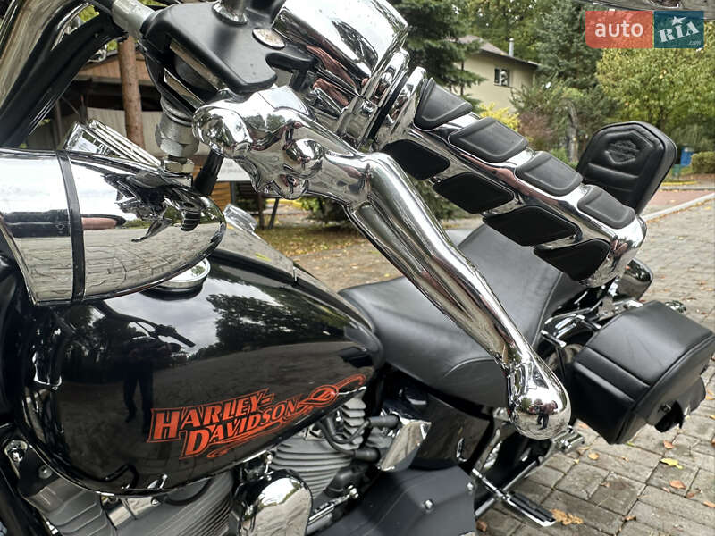 Мотоцикл Кастом Harley-Davidson Softail Deluxe 2004 в 