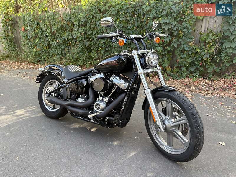 Harley-Davidson Softail Standard 2023