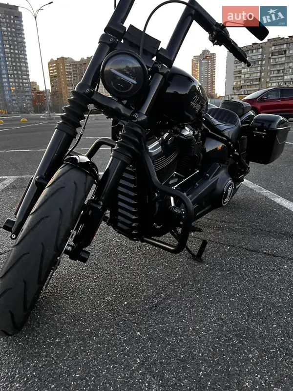Боббер Harley-Davidson Street Bob 2019 в 