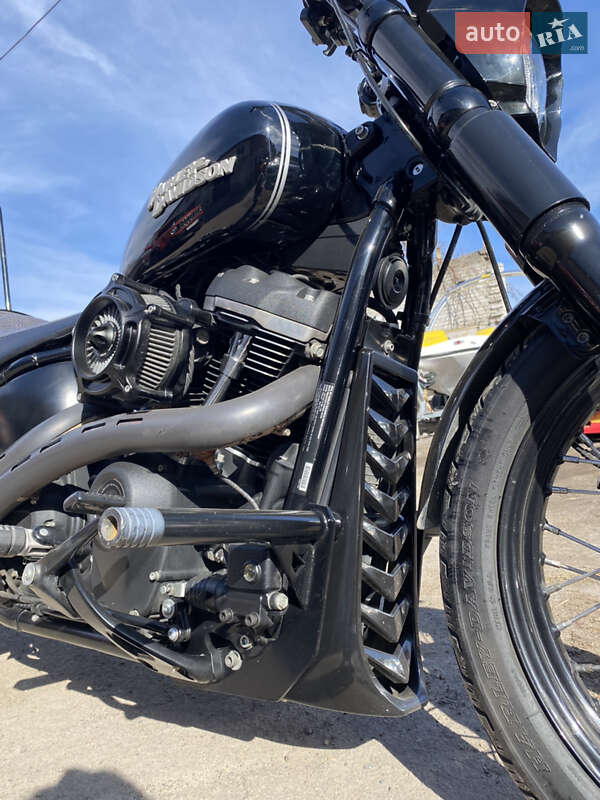 Боббер Harley-Davidson Street Bob 2019 в Львове