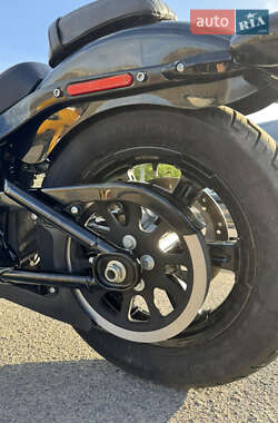 Боббер Harley-Davidson Street Bob 2022 в 
