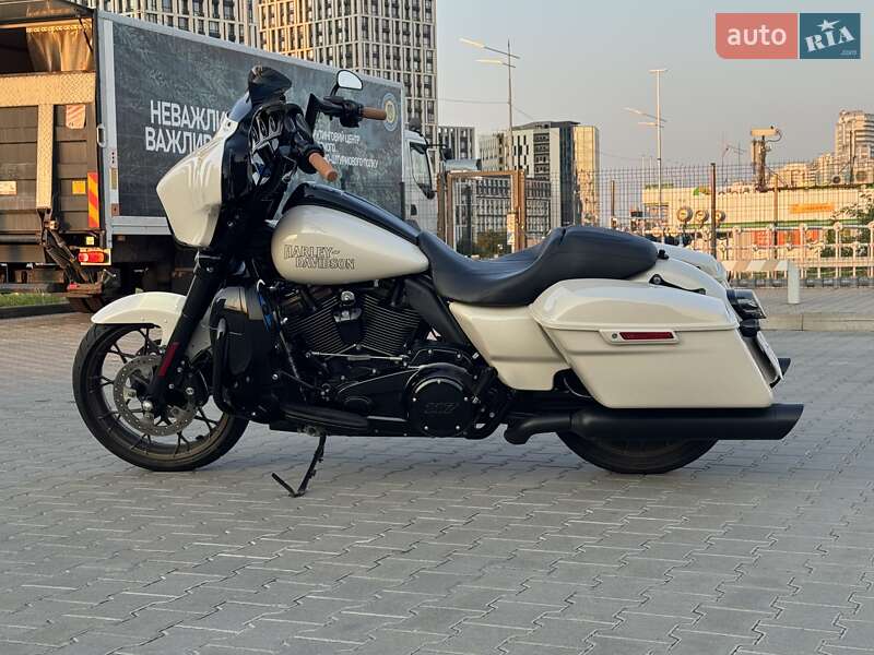 Harley-Davidson Street Glide 2023