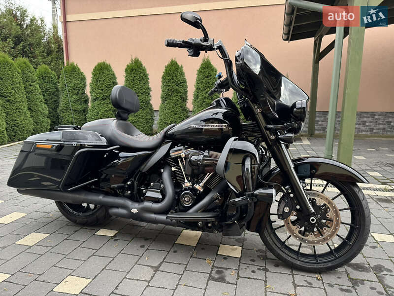 Мотоцикл Круізер Harley-Davidson Street Glide 2018 в Ужгороді