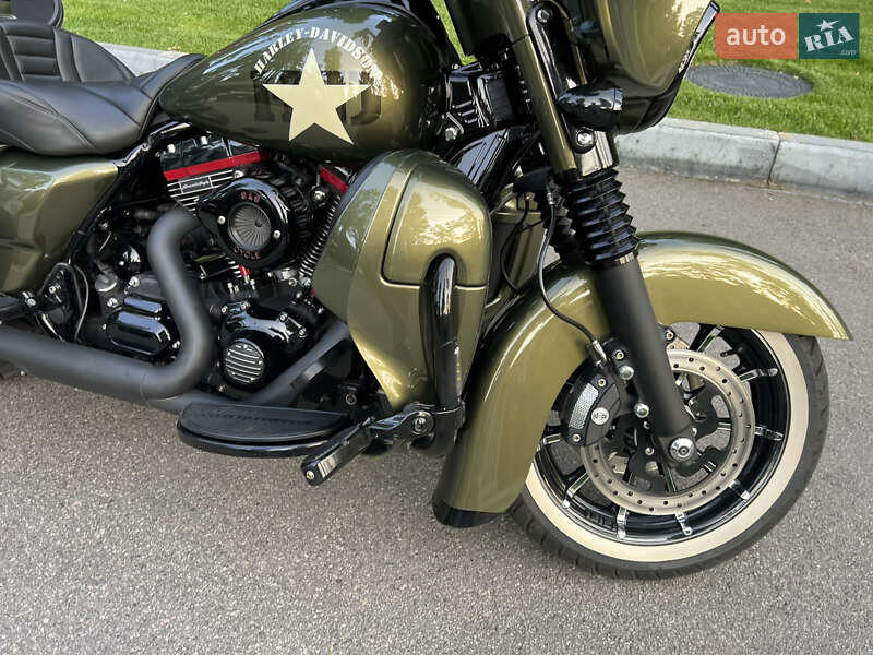 Мотоцикл Туризм Harley-Davidson Touring 2014 в Києві