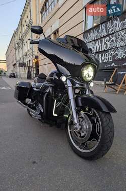 Мотоцикл Круизер Harley-Davidson Touring 2016 в 
