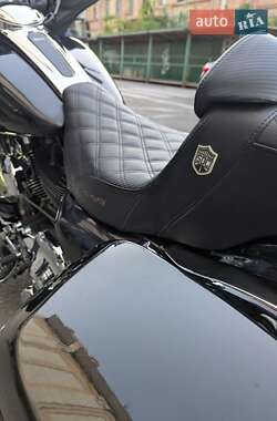 Мотоцикл Круизер Harley-Davidson Touring 2016 в 