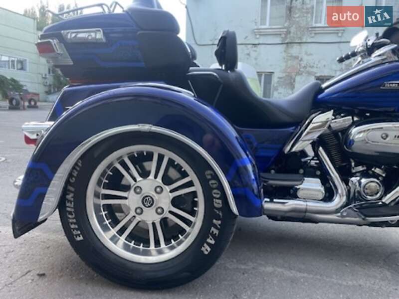 Трайк Harley-Davidson Tri Glide 2016 в Киеве