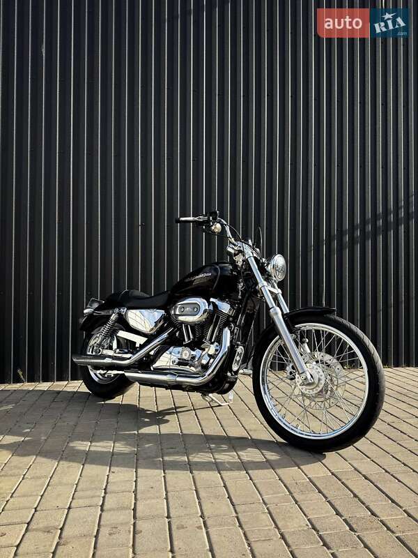 Harley-Davidson XL 1200C 2006 Harley-Davidson XL 1200C 2006