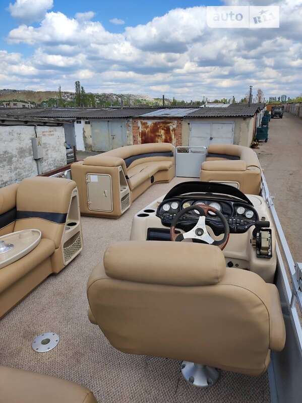 Катер Harris Crown Pontoon 2005 в 
