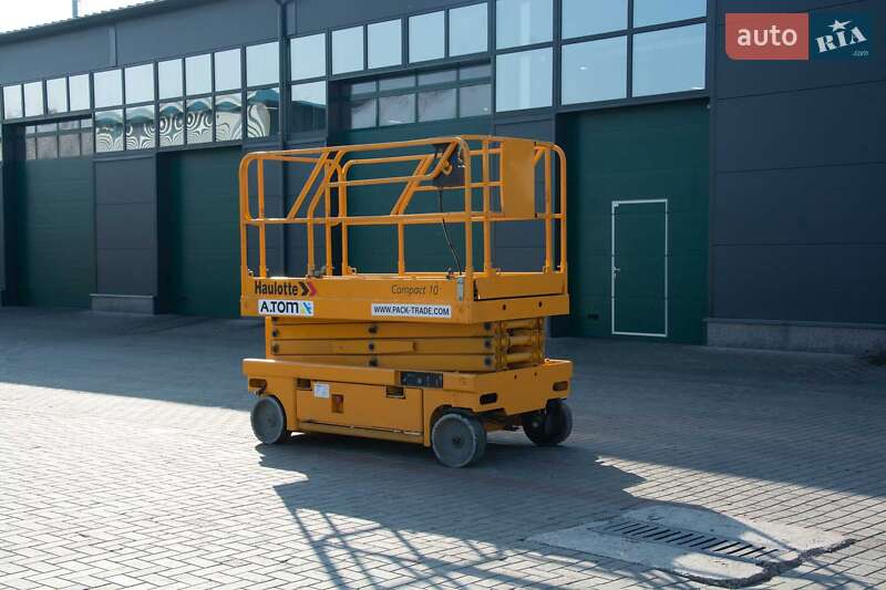 Ножничный подъемник Haulotte Compact 10 2007 в Житомире