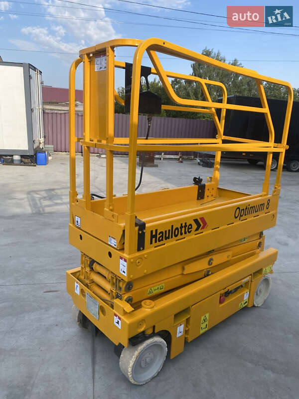 Ножичний підйомник Haulotte Compact 8 2007 в Києві