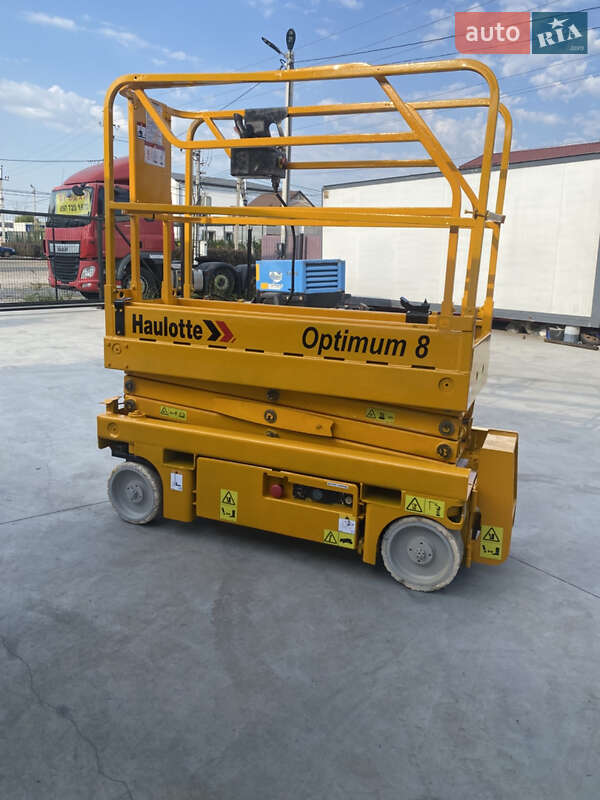 Ножичний підйомник Haulotte Compact 8 2007 в Києві