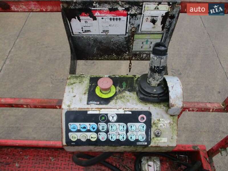 Ножничный подъемник Haulotte H 2007 в Киеве