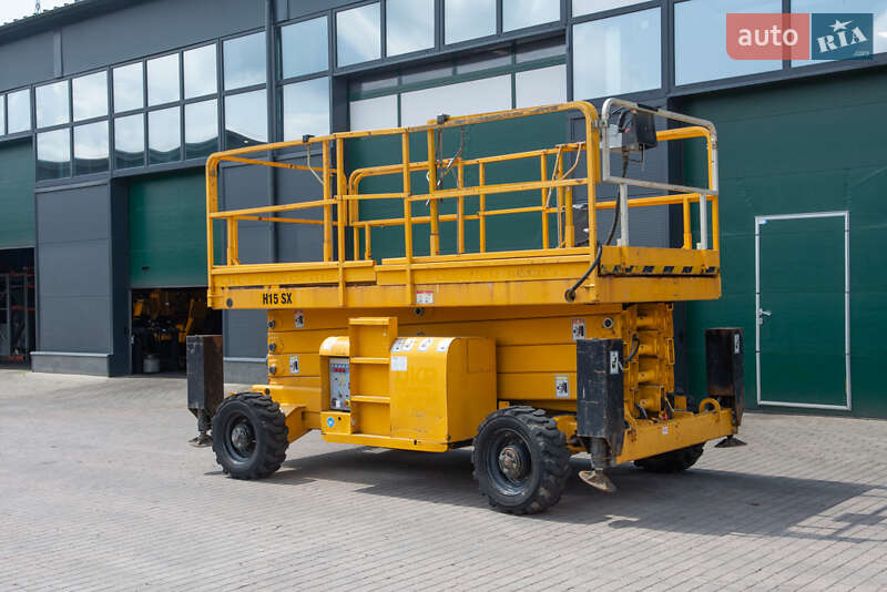 Ножничный подъемник Haulotte H 2014 в Житомире