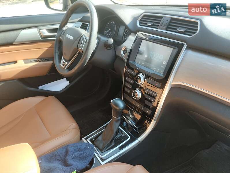 Внедорожник / Кроссовер Haval H2 2020 в Днепре