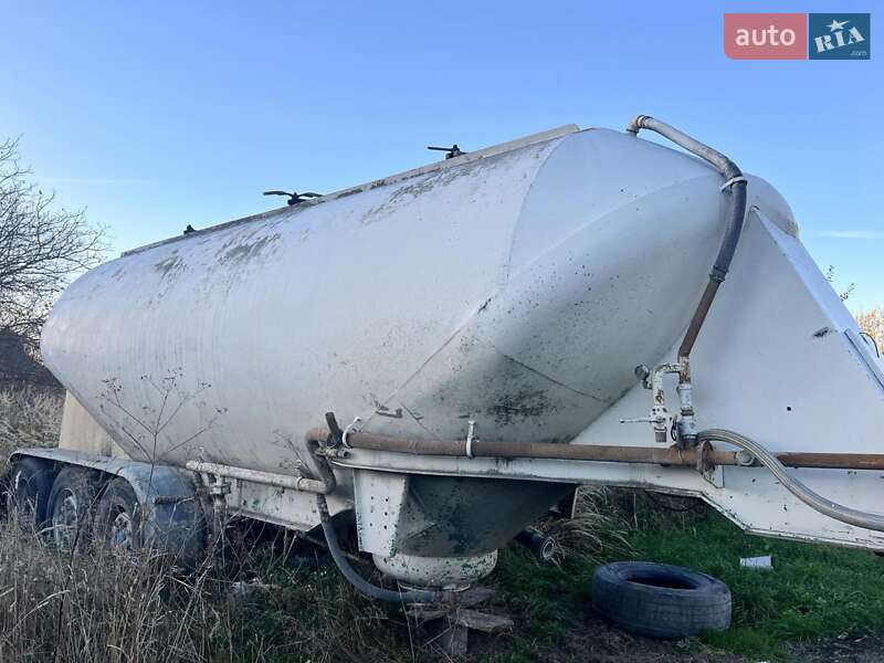 Цементовоз Hendricks BPW 1976 в Львові фото Цементовоз Hendricks BPW 1976 в Львові