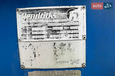Цистерна полуприцеп Hendricks Goch 2003 в Черновцах