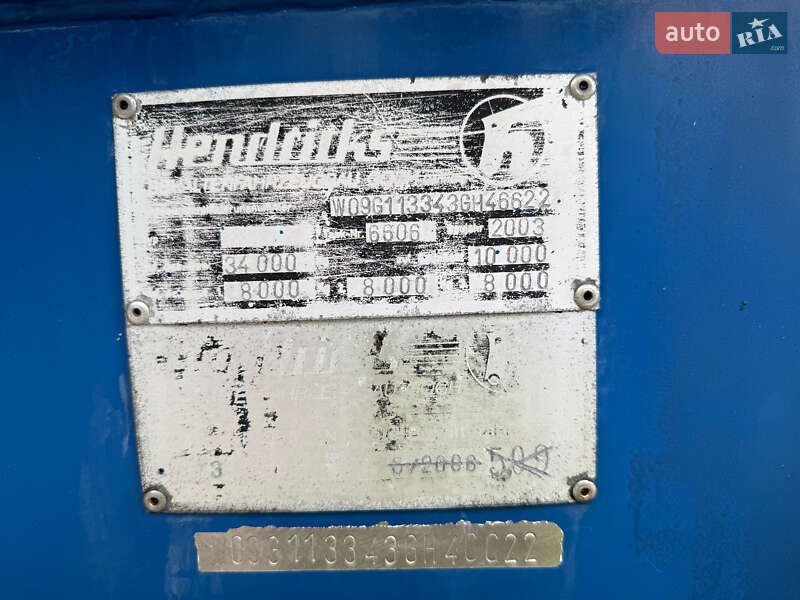 Цистерна полуприцеп Hendricks Goch 2003 в Черновцах