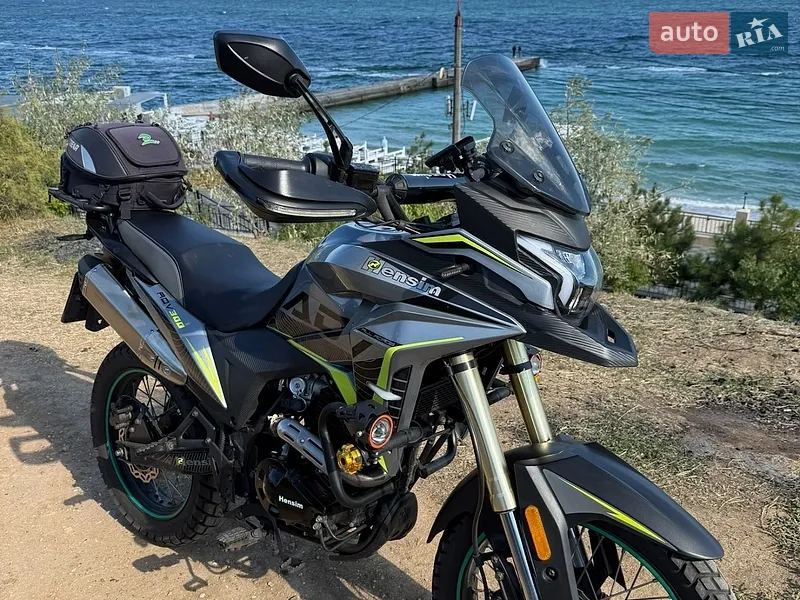 Hensim ADV 300 2025