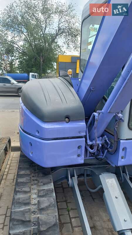Гусеничний екскаватор Hitachi EX 2001 в Одесі