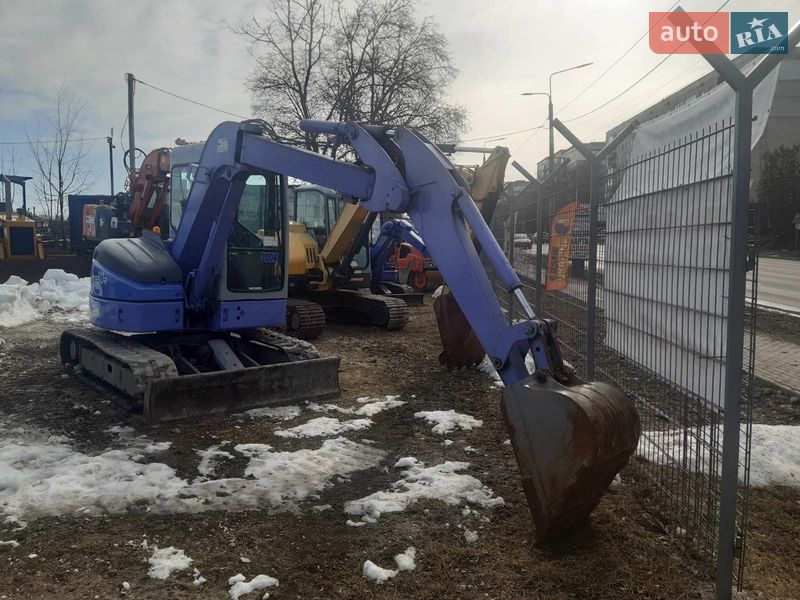 Гусеничний екскаватор Hitachi EX 2001 в Одесі фото 5 Гусеничний екскаватор Hitachi EX 2001 в Одесі