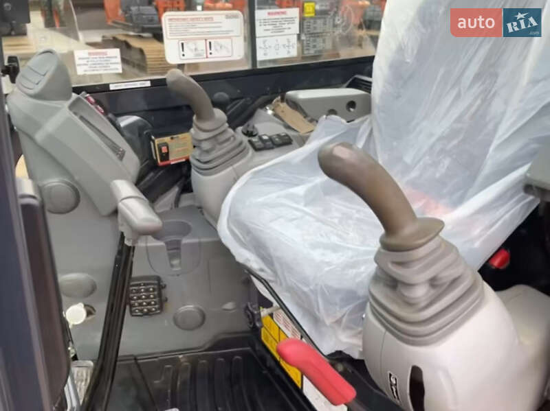 Миниэкскаватор Hitachi ZAXIS 2021 в Монастыриске