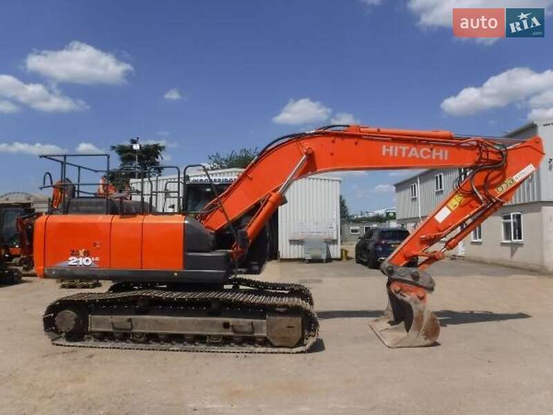 Hitachi ZX 210LC-5B 2017