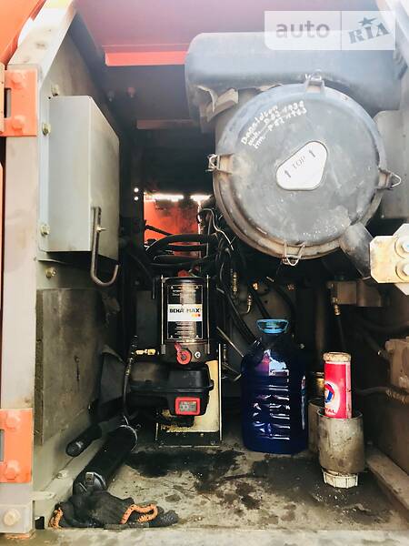 Гусеничный экскаватор Hitachi ZX 2006 в Киеве