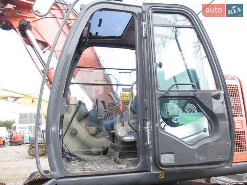 Гусеничный экскаватор Hitachi ZX 2012 в Одессе