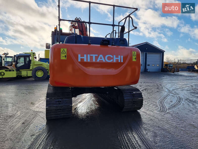 Гусеничный экскаватор Hitachi ZX 2018 в Одессе