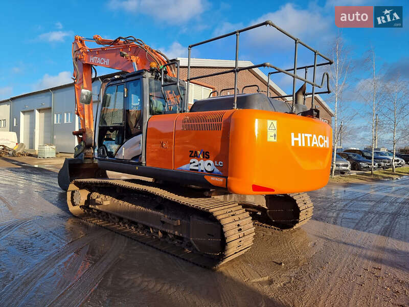 Гусеничный экскаватор Hitachi ZX 2018 в Одессе
