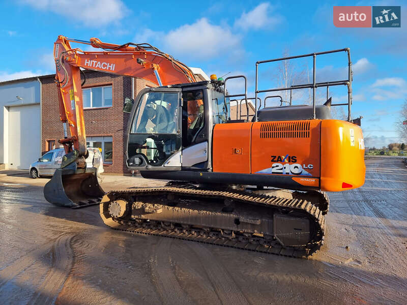 Гусеничный экскаватор Hitachi ZX 2018 в Одессе