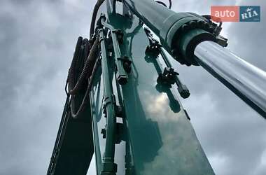 Колесный экскаватор Hitachi ZX 2015 в 
