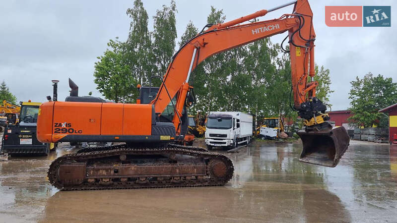 Гусеничный экскаватор Hitachi ZX 2015 в 