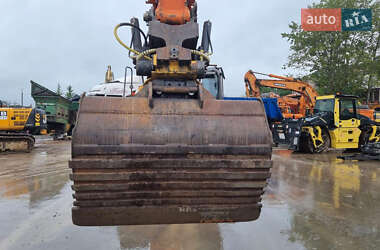 Гусеничный экскаватор Hitachi ZX 2015 в 