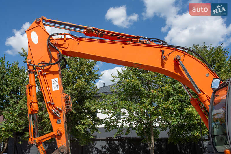 Гусеничный экскаватор Hitachi ZX 2008 в Житомире фото 17 Гусеничный экскаватор Hitachi ZX 2008 в Житомире