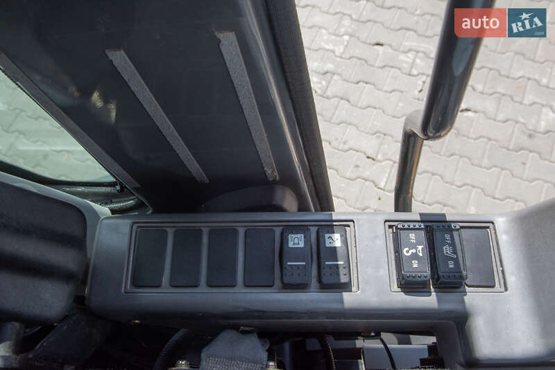 Гусеничный экскаватор Hitachi ZX 2008 в Житомире фото 24 Гусеничный экскаватор Hitachi ZX 2008 в Житомире