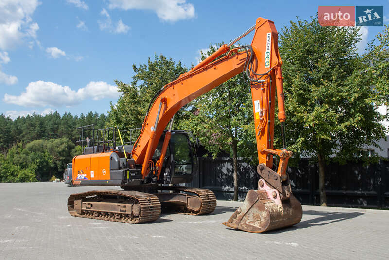 Hitachi ZX 2021