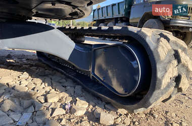 Гусеничный экскаватор Hitachi ZX 2011 в 