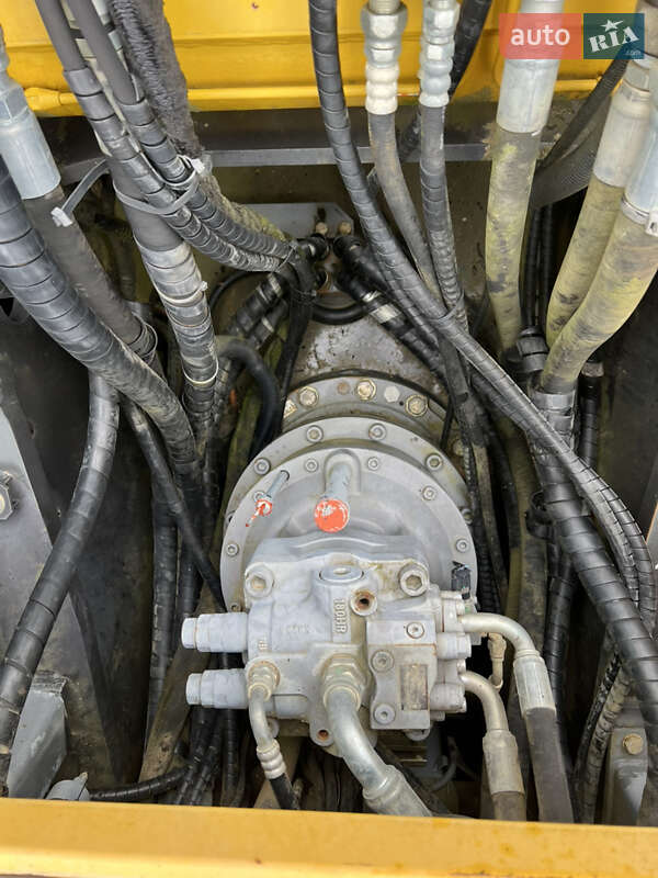 Гусеничний екскаватор Hitachi ZX 2013 в Києві
